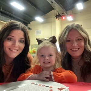 Meet your Posher, Lauren